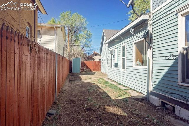 1037 Berkley Avenue, Pueblo, CO 81004