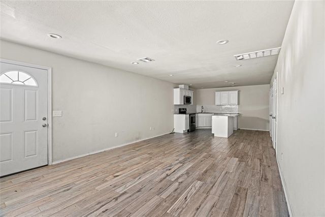 1401 E Woodson Street, El Reno, OK 73036