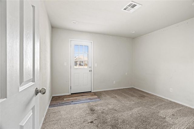 1401 E Woodson Street, El Reno, OK 73036