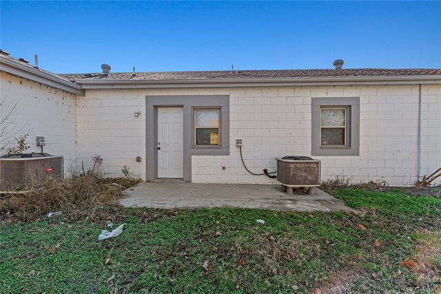 1401 E Woodson Street, El Reno, OK 73036