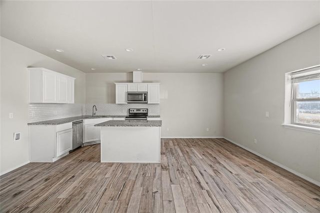 1401 E Woodson Street, El Reno, OK 73036