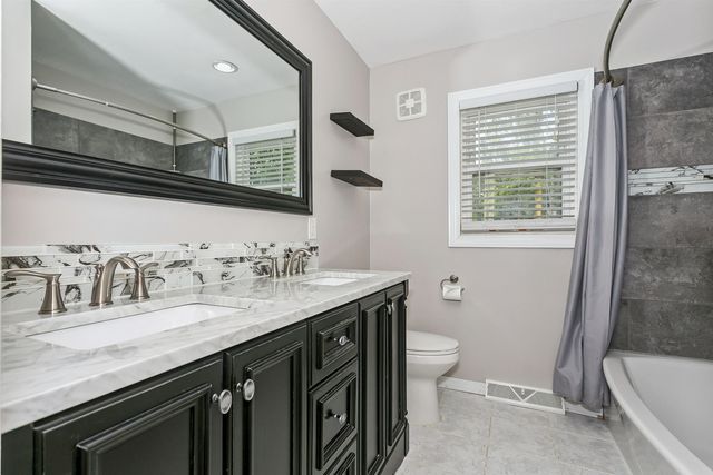 955 S Dowell Terr., Wichita, KS 67207