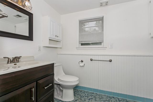 955 S Dowell Terr., Wichita, KS 67207