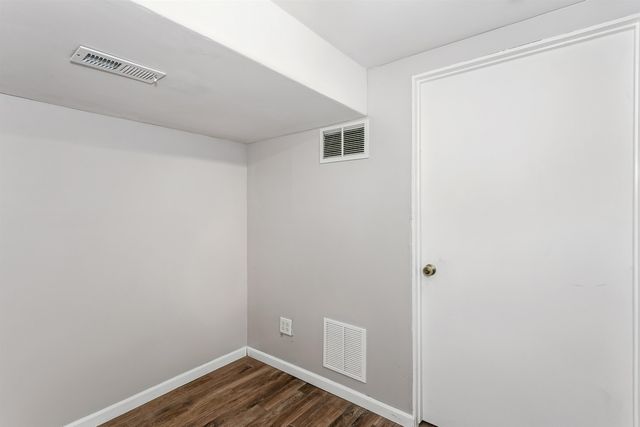 955 S Dowell Terr., Wichita, KS 67207