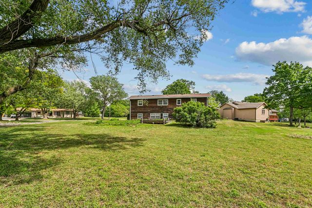 955 S Dowell Terr., Wichita, KS 67207