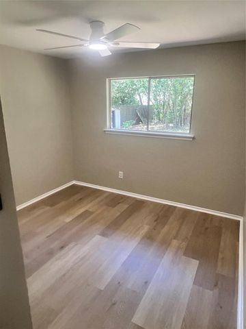 4620 BUTTON BEND RD, Austin, TX 78744