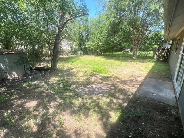 4620 BUTTON BEND RD, Austin, TX 78744