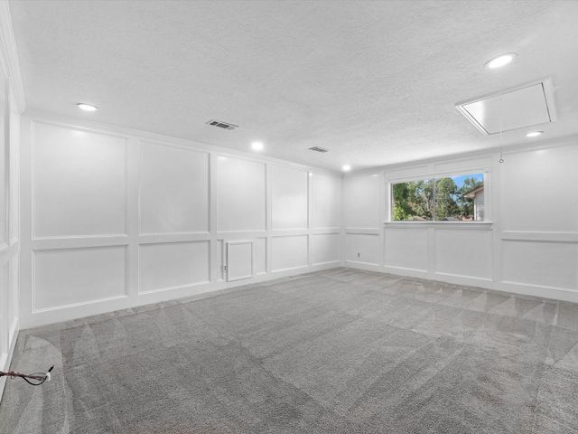 711 Lodgehill Lane, Houston, TX 77090