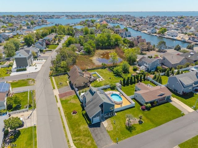 79 16Th St, Toms River Township, NJ 08753