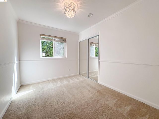 730 Almond Drive, Oakley, CA 94561