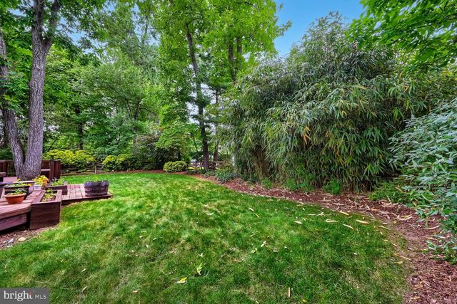 852 DIAMOND DR, Gaithersburg, MD 20878