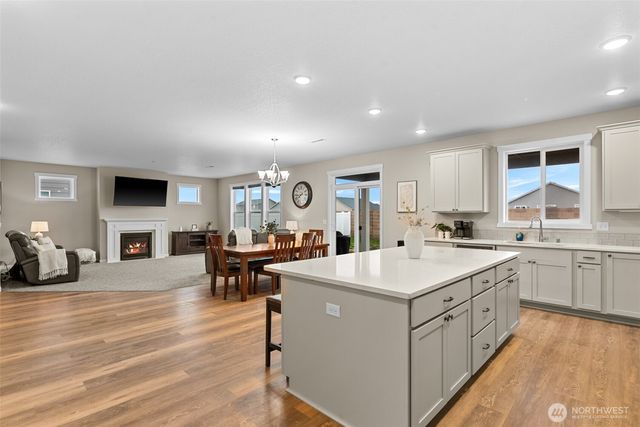 911 NE 7th Avenue, Quincy, WA 98848