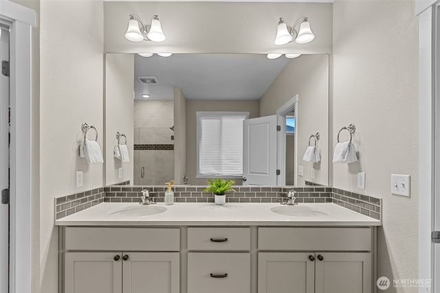 911 NE 7th Avenue, Quincy, WA 98848