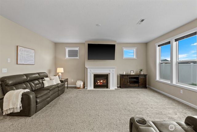 911 NE 7th Avenue, Quincy, WA 98848