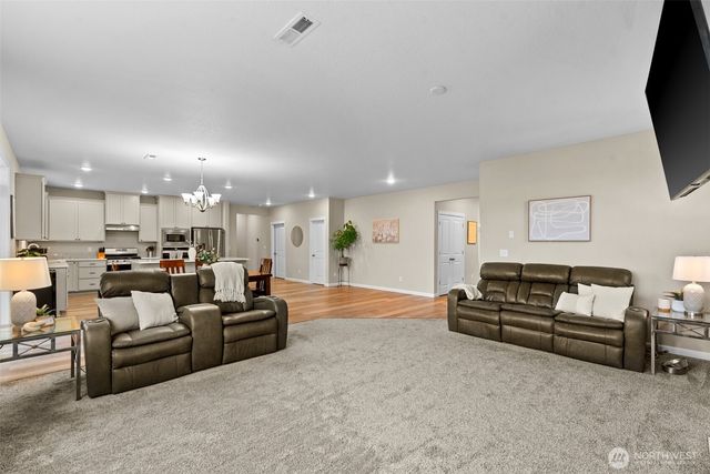 911 NE 7th Avenue, Quincy, WA 98848