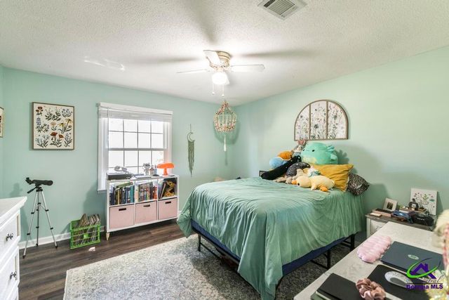 228 Lake Placid Drive, Bonaire, GA 31005