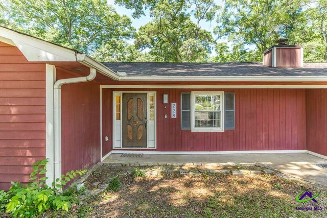 228 Lake Placid Drive, Bonaire, GA 31005