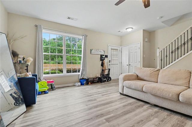 2795 Deerwood Lane SW, Atlanta, GA 30331