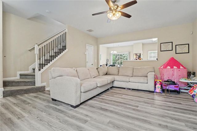 2795 Deerwood Lane SW, Atlanta, GA 30331