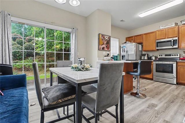 2795 Deerwood Lane SW, Atlanta, GA 30331