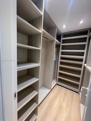 10275 Collins Avenue 333, Bal Harbour, FL 33154