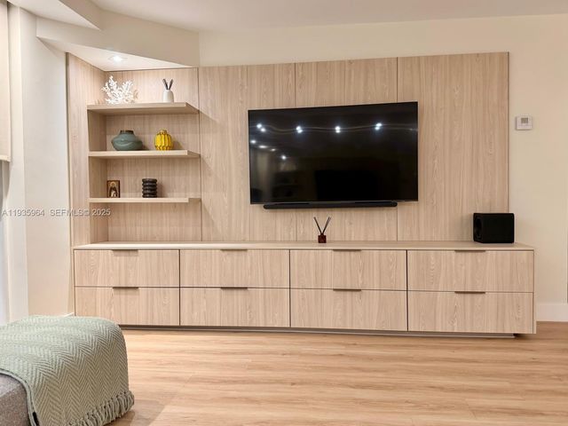 10275 Collins Avenue 333, Bal Harbour, FL 33154