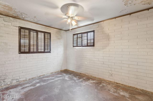 2930 E GRANADA Road, Phoenix, AZ 85008