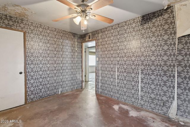 2930 E GRANADA Road, Phoenix, AZ 85008