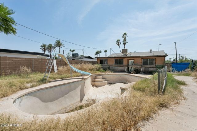 2930 E GRANADA Road, Phoenix, AZ 85008