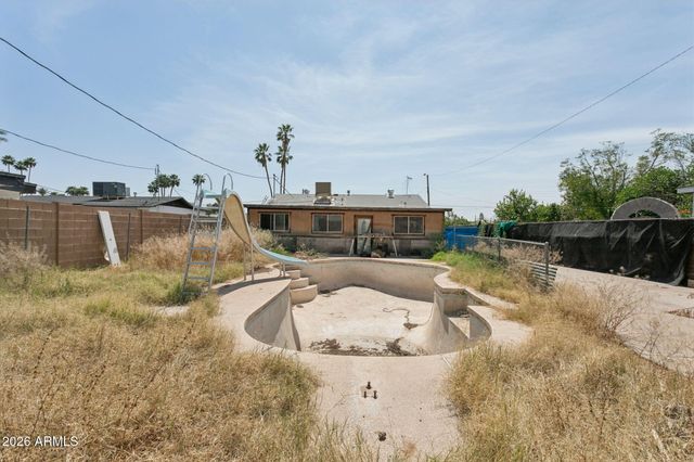 2930 E GRANADA Road, Phoenix, AZ 85008