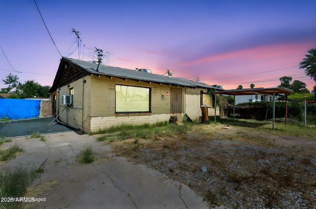 2930 E GRANADA Road, Phoenix, AZ 85008