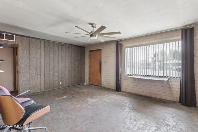 2930 E GRANADA Road, Phoenix, AZ 85008