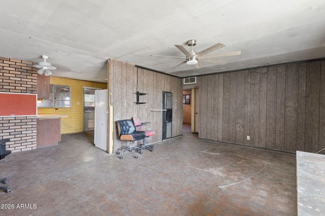 2930 E GRANADA Road, Phoenix, AZ 85008