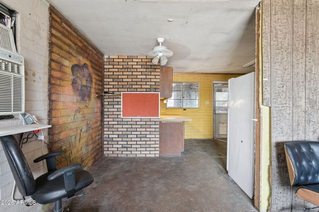 2930 E GRANADA Road, Phoenix, AZ 85008