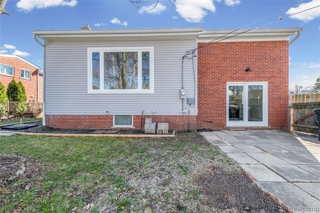 19615 Ingram Street, Livonia, MI 48152