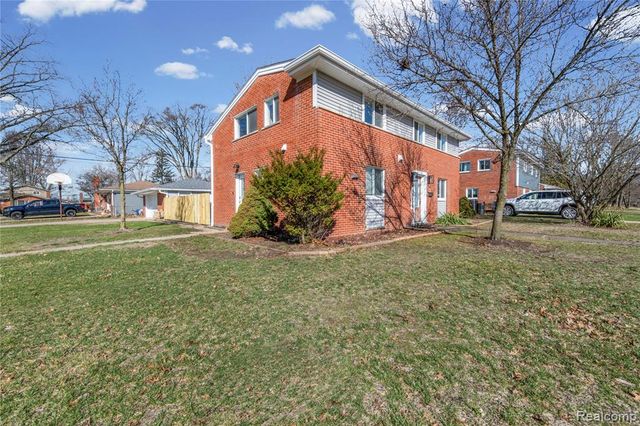 19615 Ingram Street, Livonia, MI 48152