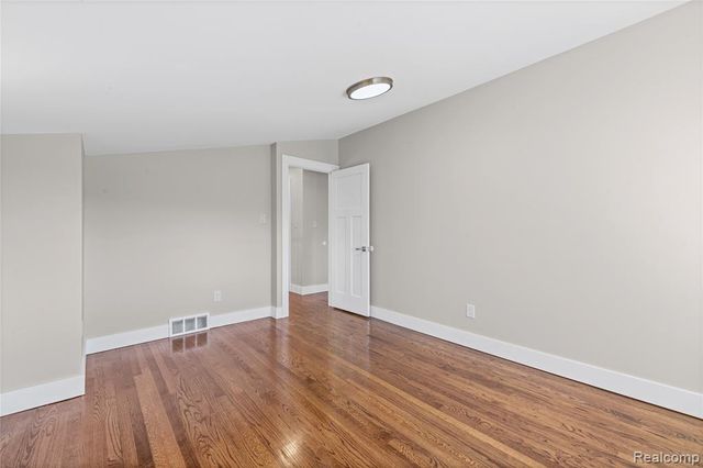 19615 Ingram Street, Livonia, MI 48152