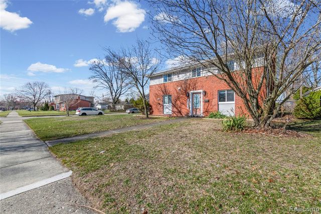 19615 Ingram Street, Livonia, MI 48152