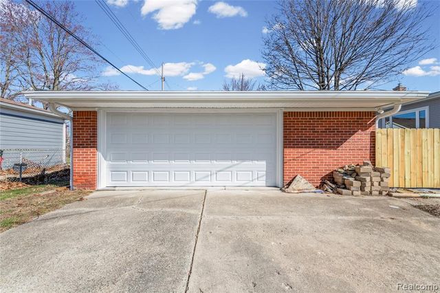 19615 Ingram Street, Livonia, MI 48152