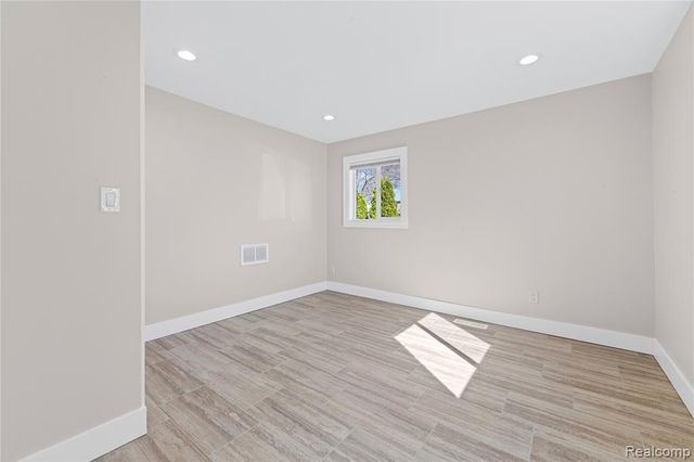 19615 Ingram Street, Livonia, MI 48152