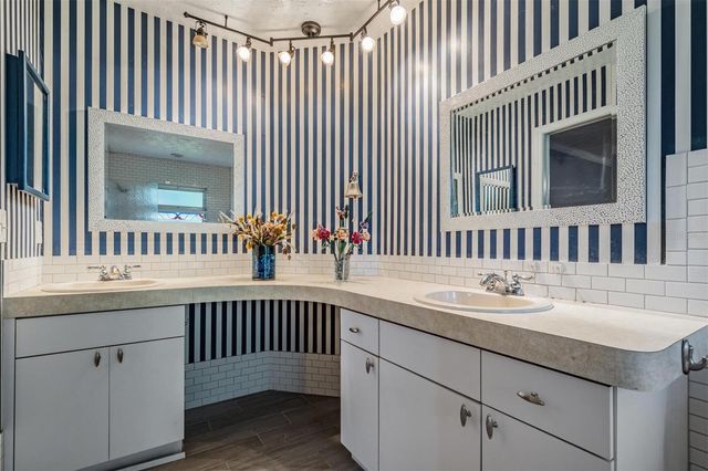 7450 LAKE FOREST CIRCLE, Port Richey, FL 34668