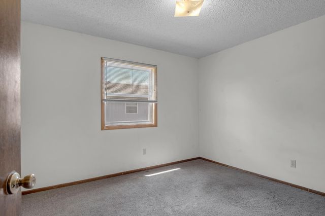116 N Brunswick St, Wichita, KS 67212