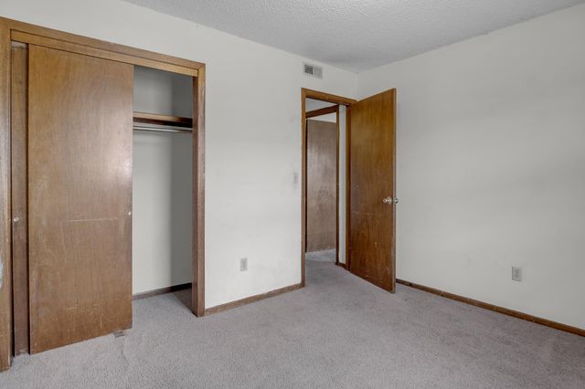 116 N Brunswick St, Wichita, KS 67212