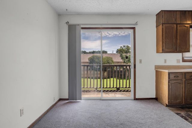 116 N Brunswick St, Wichita, KS 67212