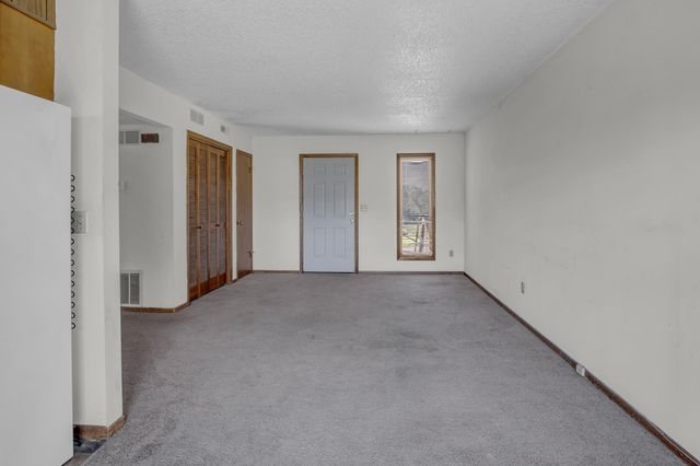 116 N Brunswick St, Wichita, KS 67212