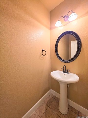 367 RIVER PARK DR, New Braunfels, TX 78130
