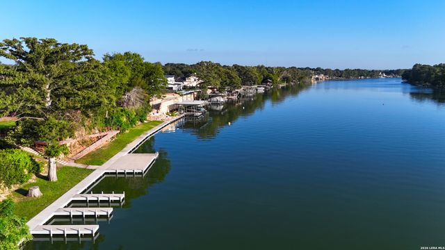 367 RIVER PARK DR, New Braunfels, TX 78130