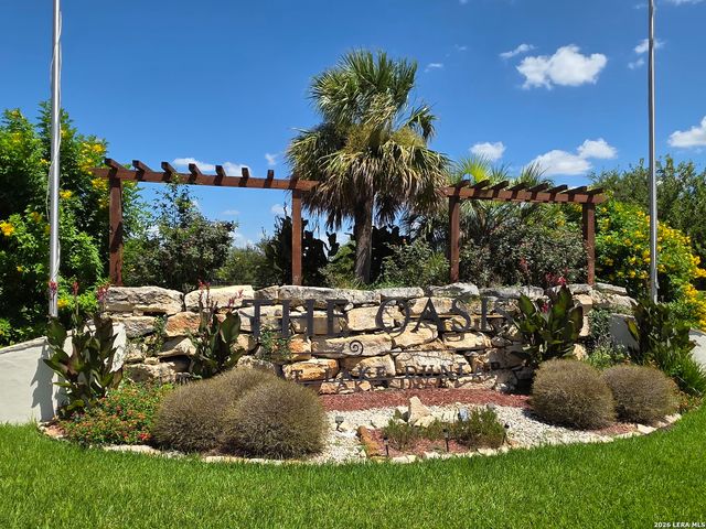 367 RIVER PARK DR, New Braunfels, TX 78130