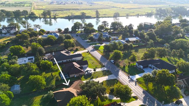367 RIVER PARK DR, New Braunfels, TX 78130