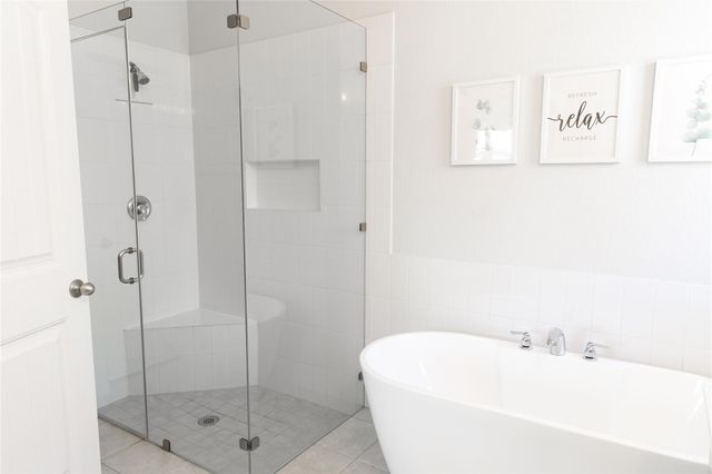 304 Winding Hollow LN, Georgetown, TX 78628